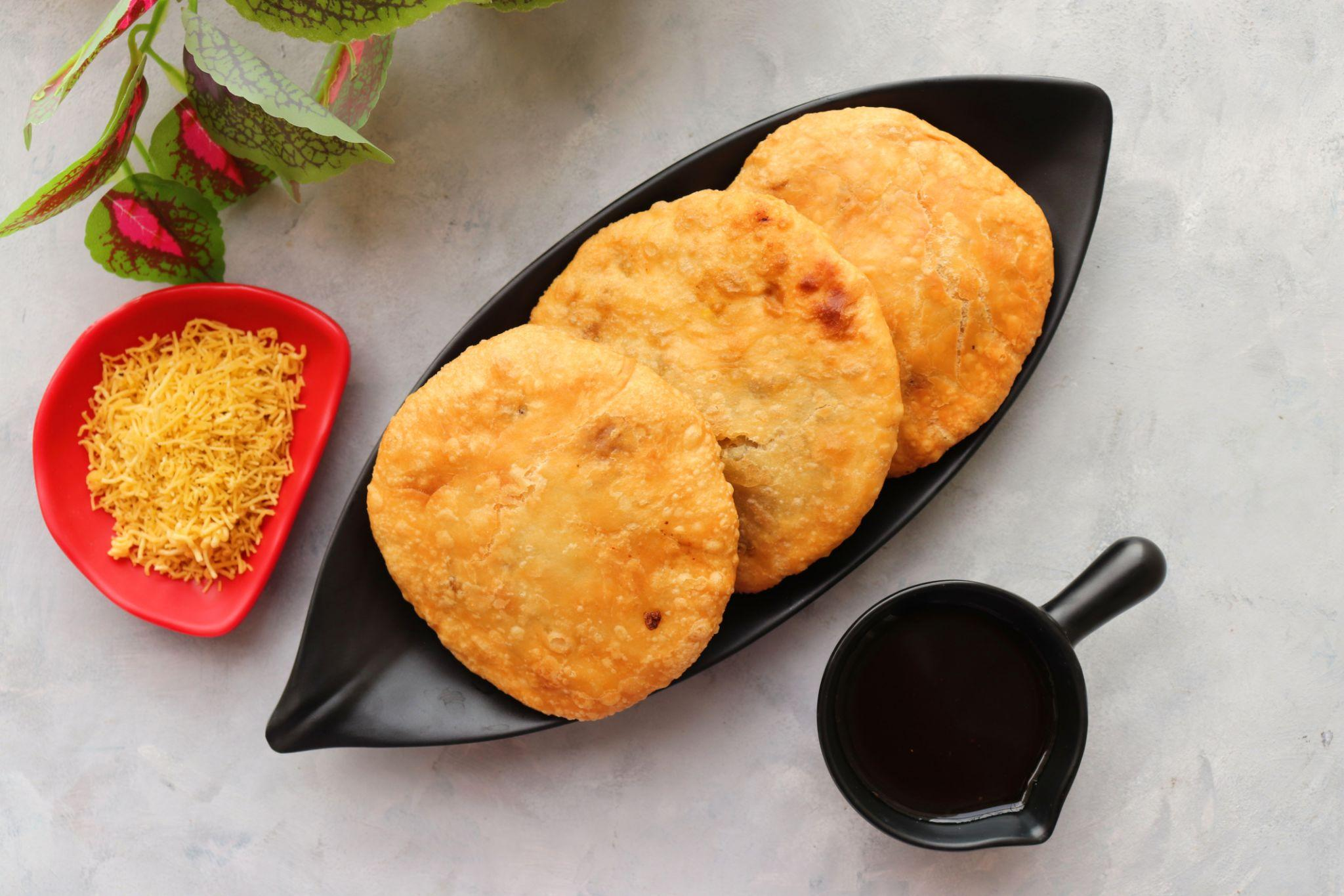 Pyaaz Kachori