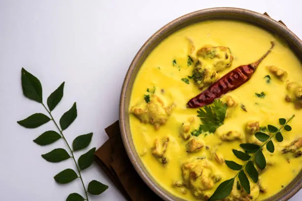 Kadi Pakoda (Desert Style)